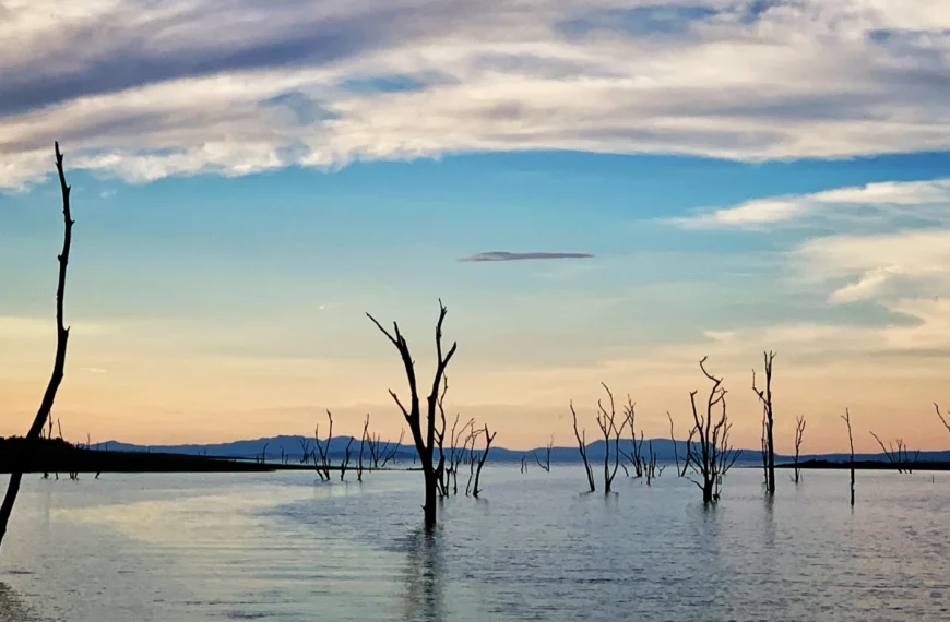 Lake Kariba at sunset