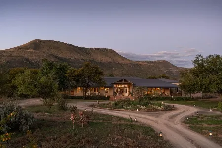 Karoo Lodge arrival