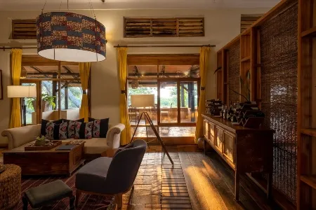 Kyambura Gorge Lodge lounge