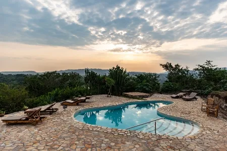 Kyambura Gorge Lodge - Pool_converted