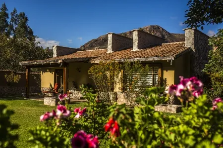 4N Sol Y Luna Gardens_converted