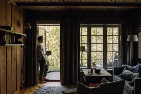 Storfjord Hotel Lounge_converted