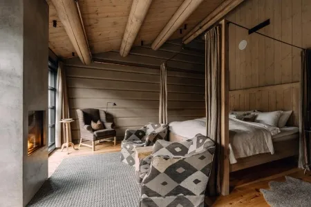 Storfjord Hotel Rooms_converted