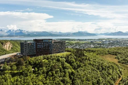 Wood Hotel_converted