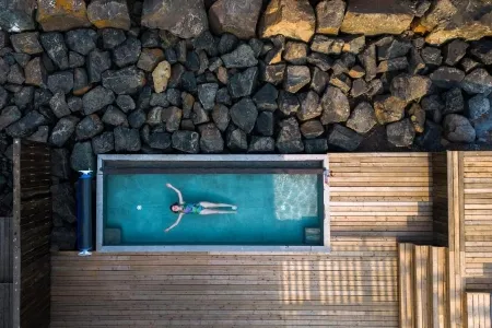 Blabjorg Resort 2 Outside deck and pool_converted