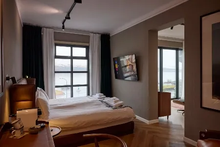 Hotel Akureyri 3 room suites_converted