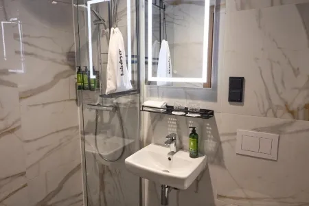 Hotel Akureyri 5 Bathroom_converted