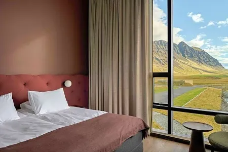 Hotel Glacier Lagoon 4 rooms_converted