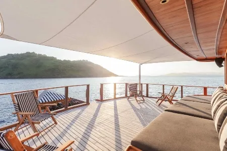 Rascal 5 front deck_converted