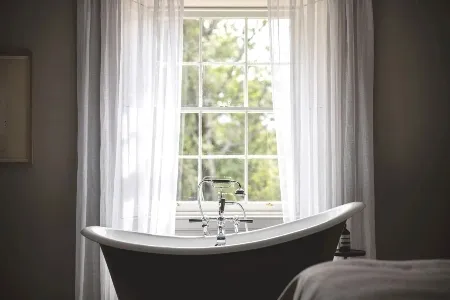 Lundies House 3 bathrooms_converted