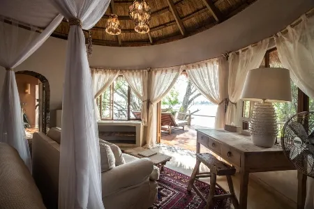 Tongabezi 3 luxury lounge_converted