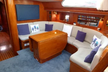 Vera Boat 3 Cabbin lounge_converted