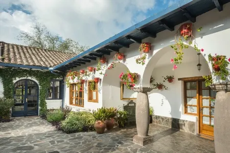 Hacienda Zuleta 1 outside_converted